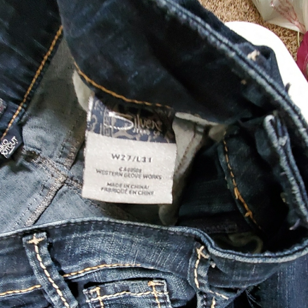 Silver Jeans - Picture 3 of 3